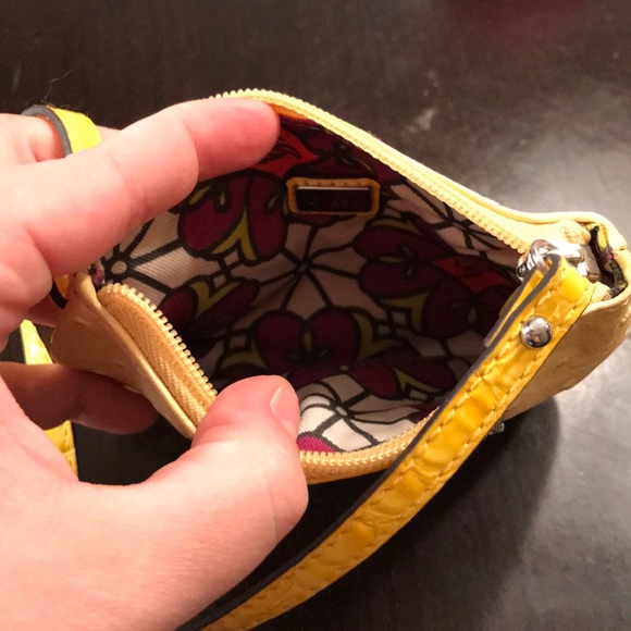 Yellow Guess wristlet - Picture 4 of 4